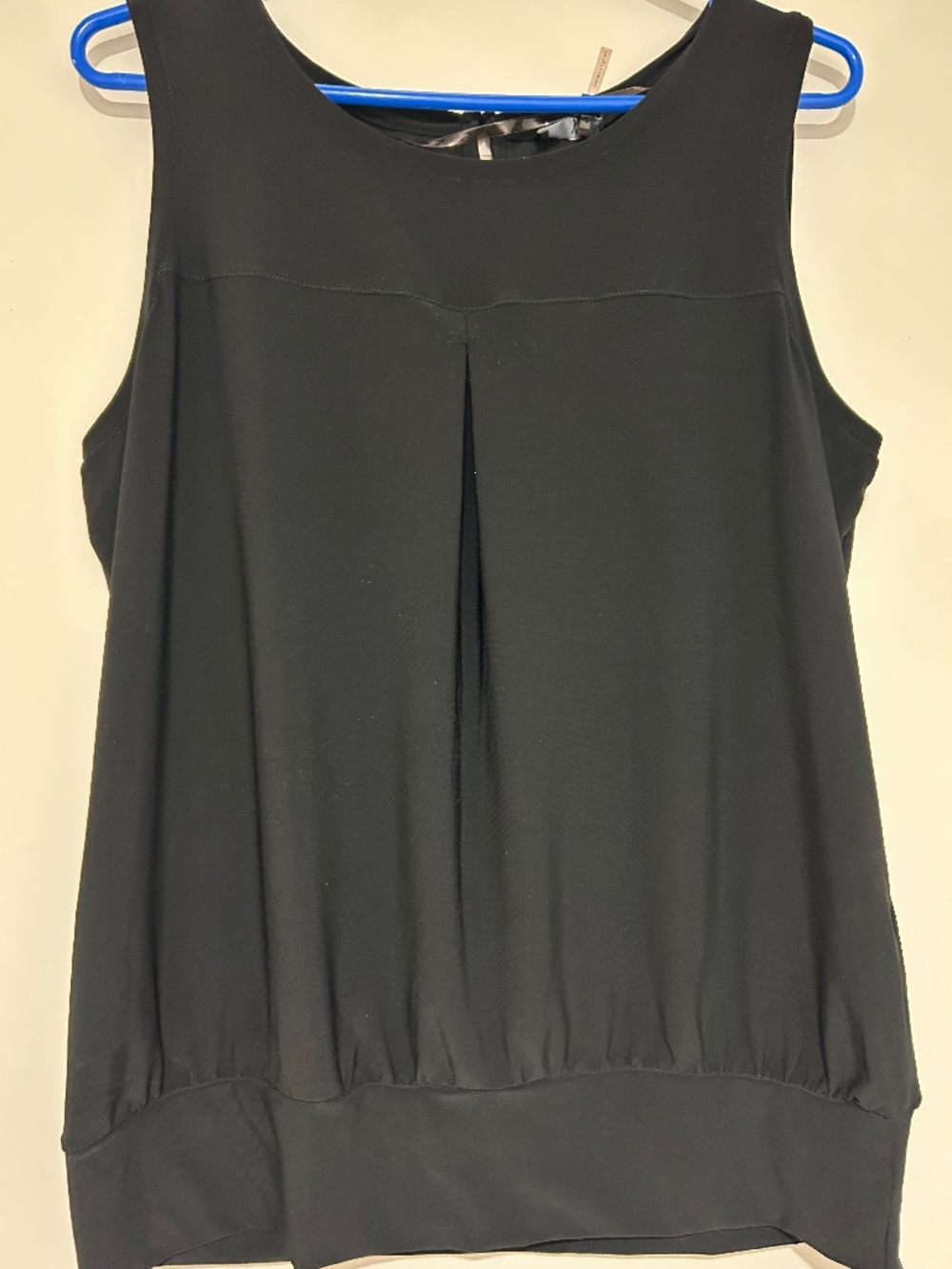 Yest black shirt